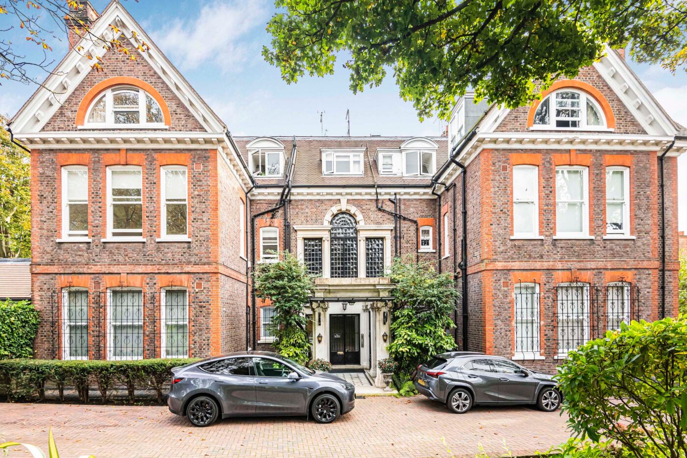 Property for Sale in Hampstead, Hampstead Heath, Belsize Park, Swiss Cottage, South End Green, Parliament Hill, Frognal, NW3