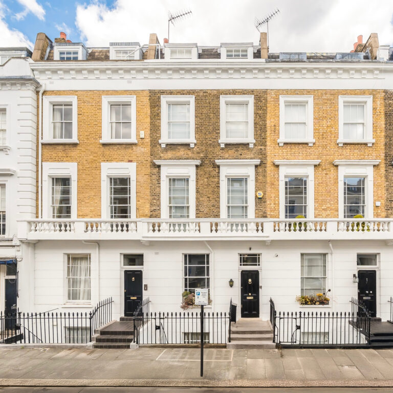 Property for Sale in Battersea Park, Pimlico, Victoria, Belgravia, Westminster, Knightsbridge, St Jamess, Whitehall, Battersea, Clapham Junction, SW1, SW11